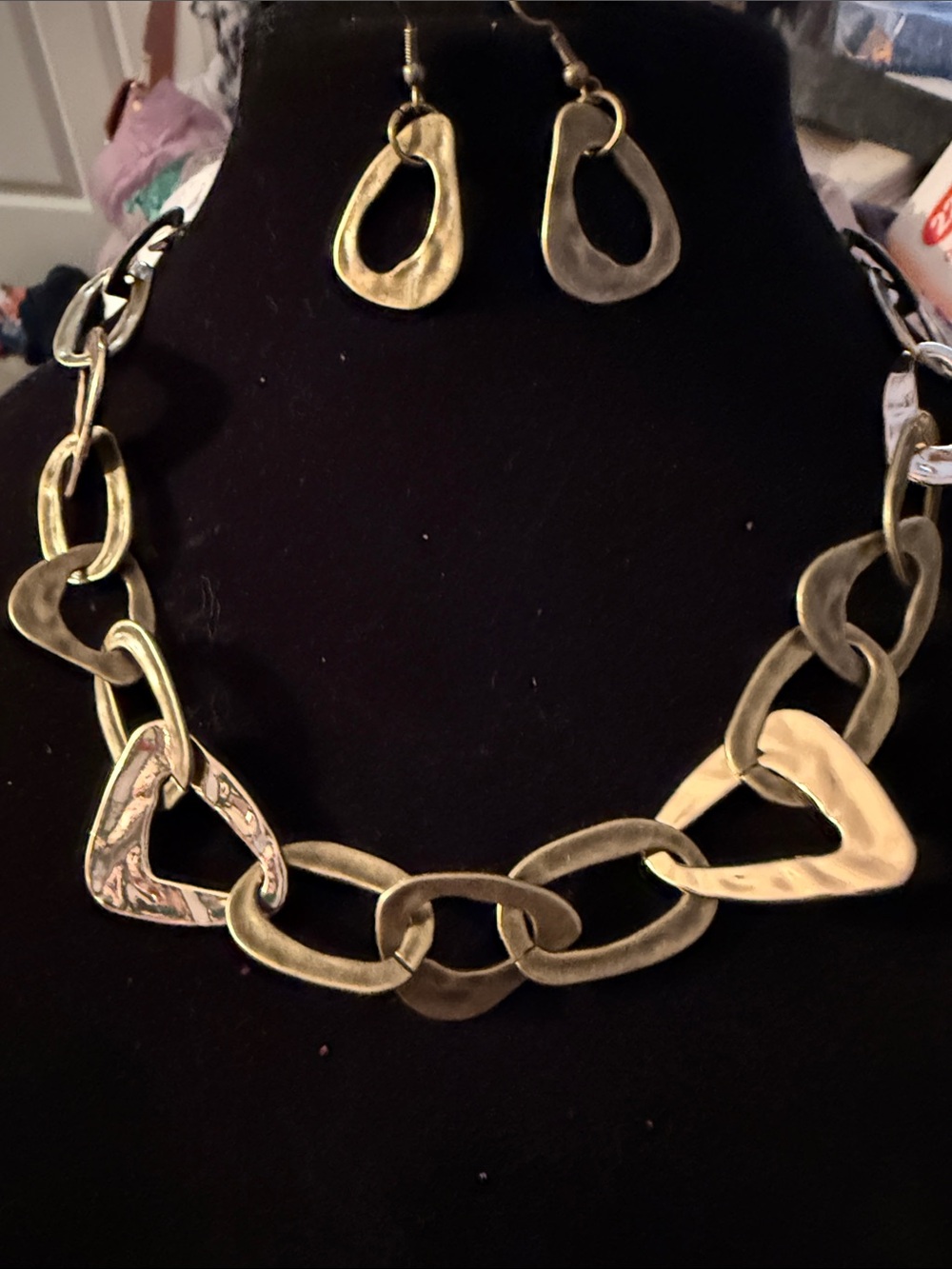 New Women’s 11.5” Bold Hammered Link Necklace & Earring Set various tones